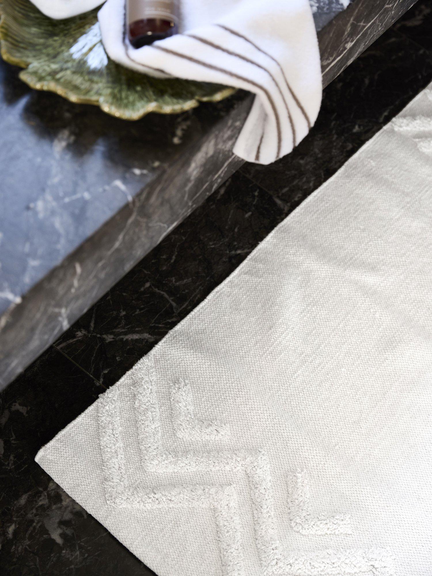 Madison Matta Off white 70x240cm Svanefors