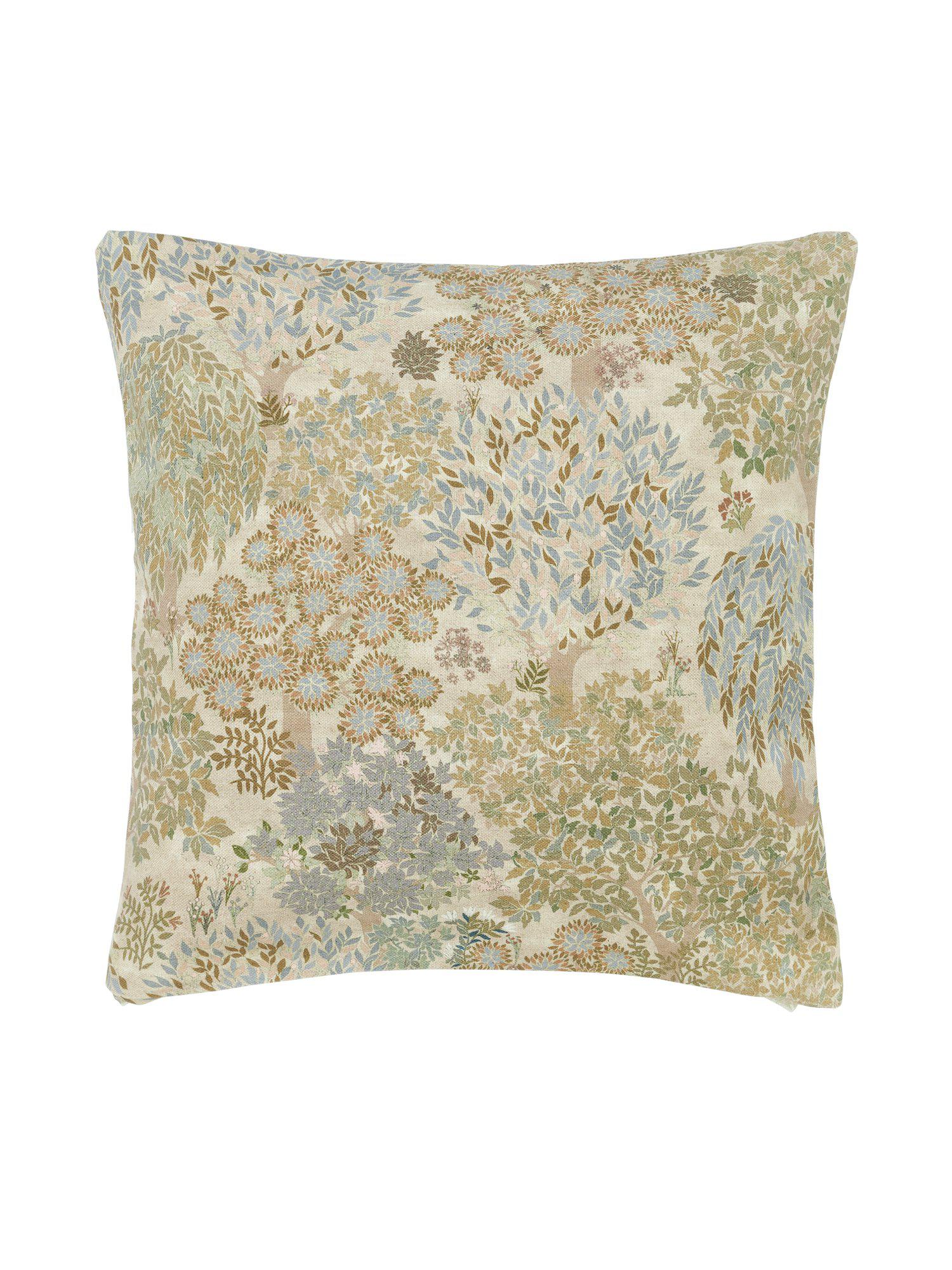 Mönstrat Aran kuddfodral i beige med motiv av träd och blad på tyg med linnekänsla