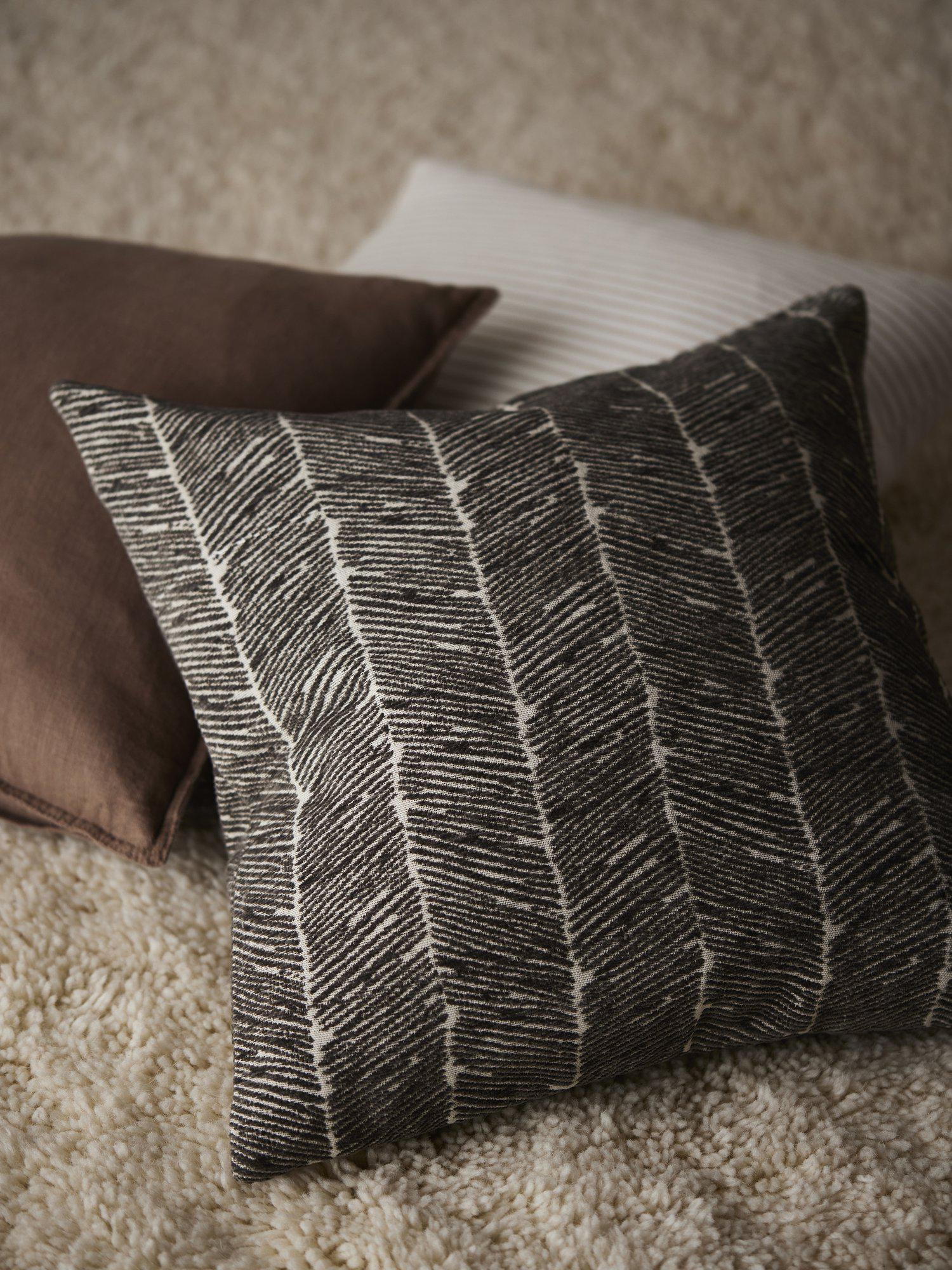 Lee Kuddfodral Brun 50x50cm Svanefors