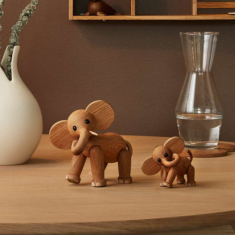 Ollie Elefant Trädekoration 15 cm Ek/Lönn Spring Copenhagen