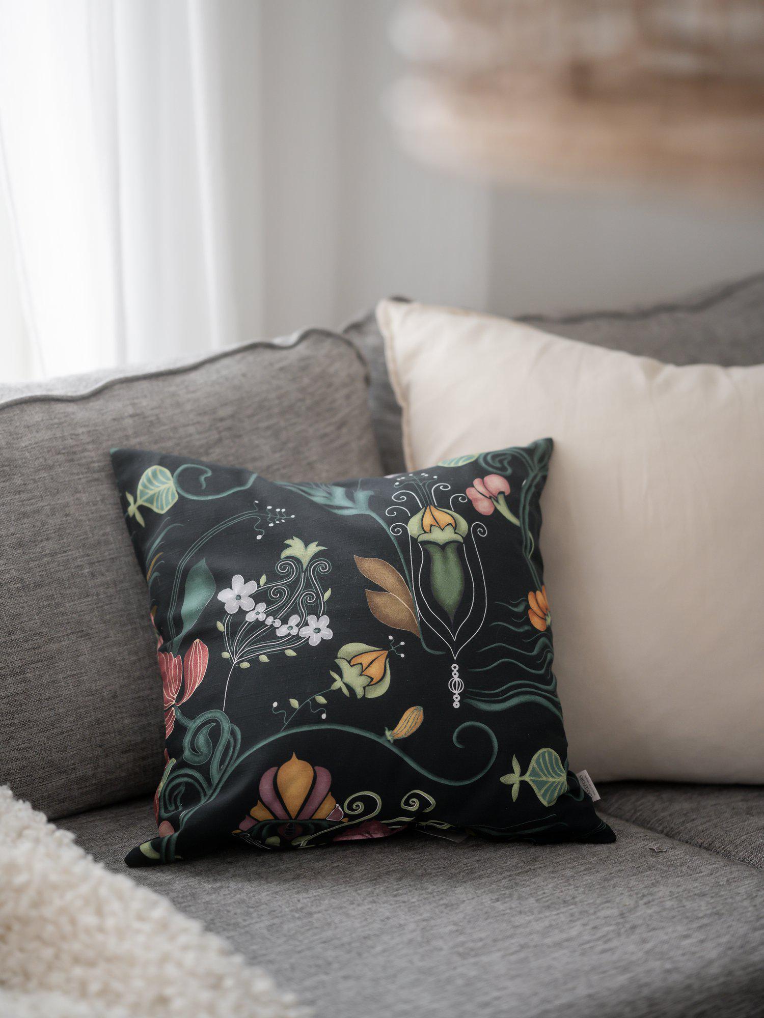 José Kuddfodral Svart 45x45cm Svanefors