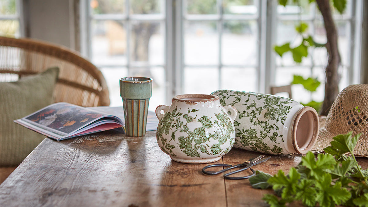 VICTORIA Urna, Vit/grön Affari of Sweden