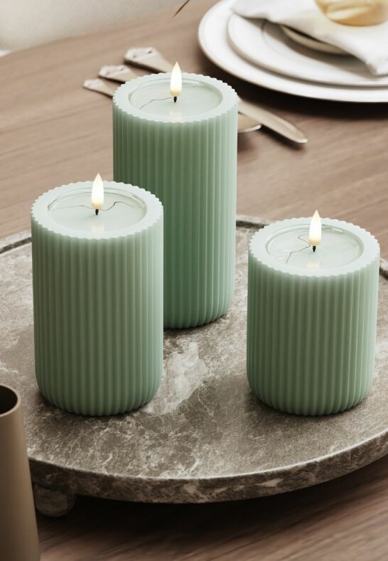 Unique LED Blockljus Stripe Sage green 8x15 cm Unique Candles