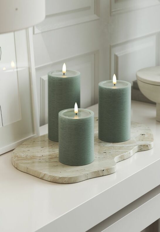 Unique LED Blockljus Sage Green 7,5x12,5 cm Unique Candles