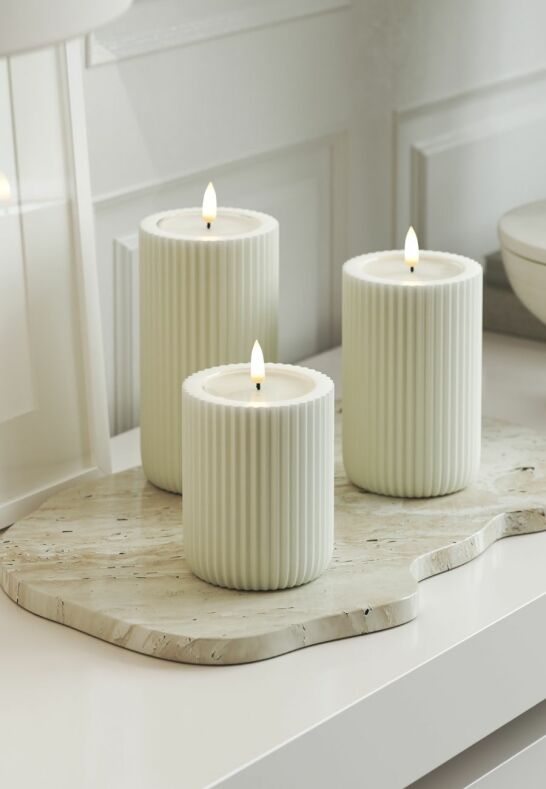 Unique LED Blockljus Stripe Vit 8x15 cm Unique Candles