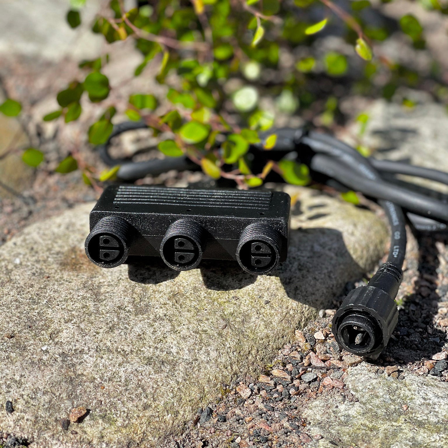 Grenkoppling - 3 uttag Kablar & Kopplingar LightsOn Garden Plug & Play