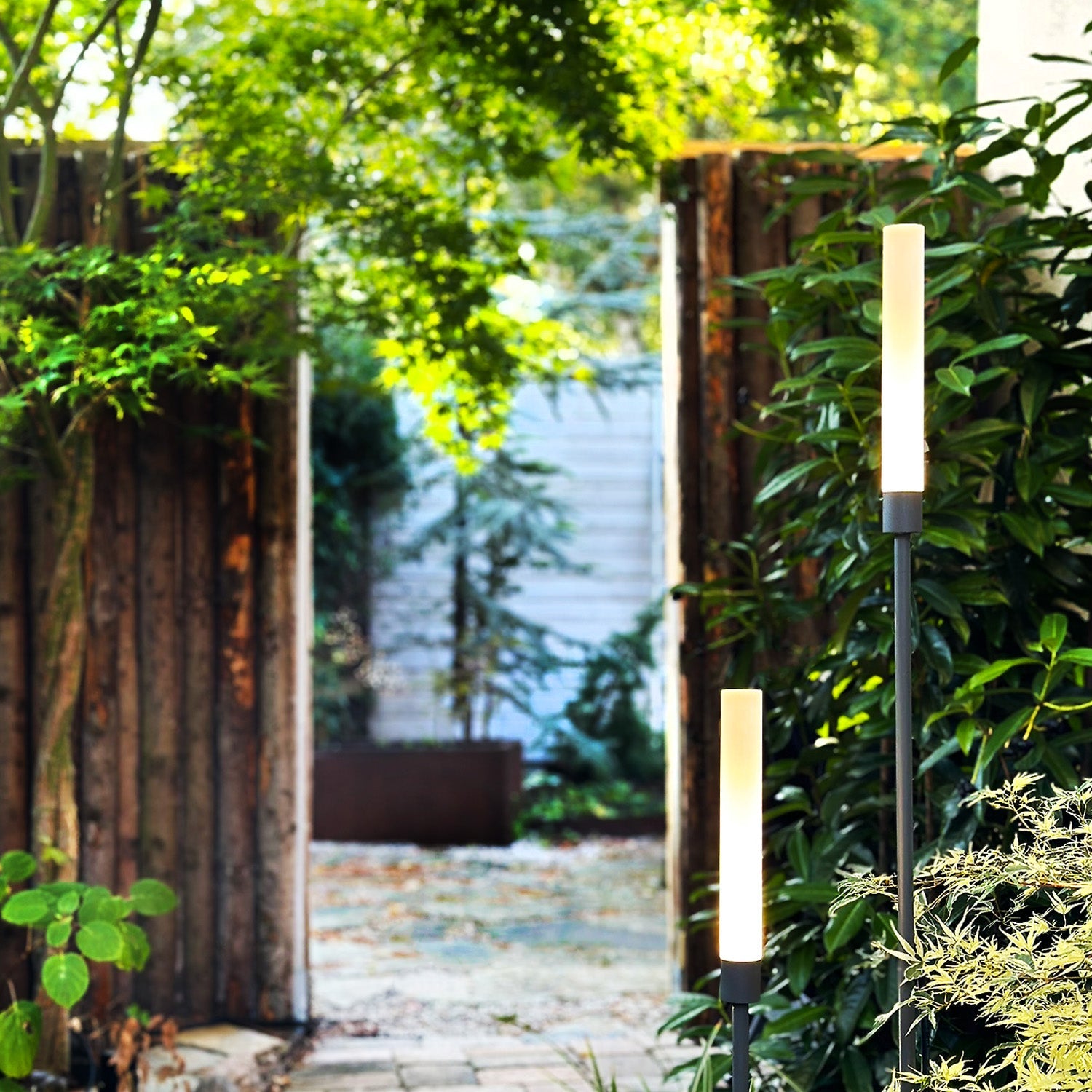 Frost Pollare LightsOn Garden Plug & Play