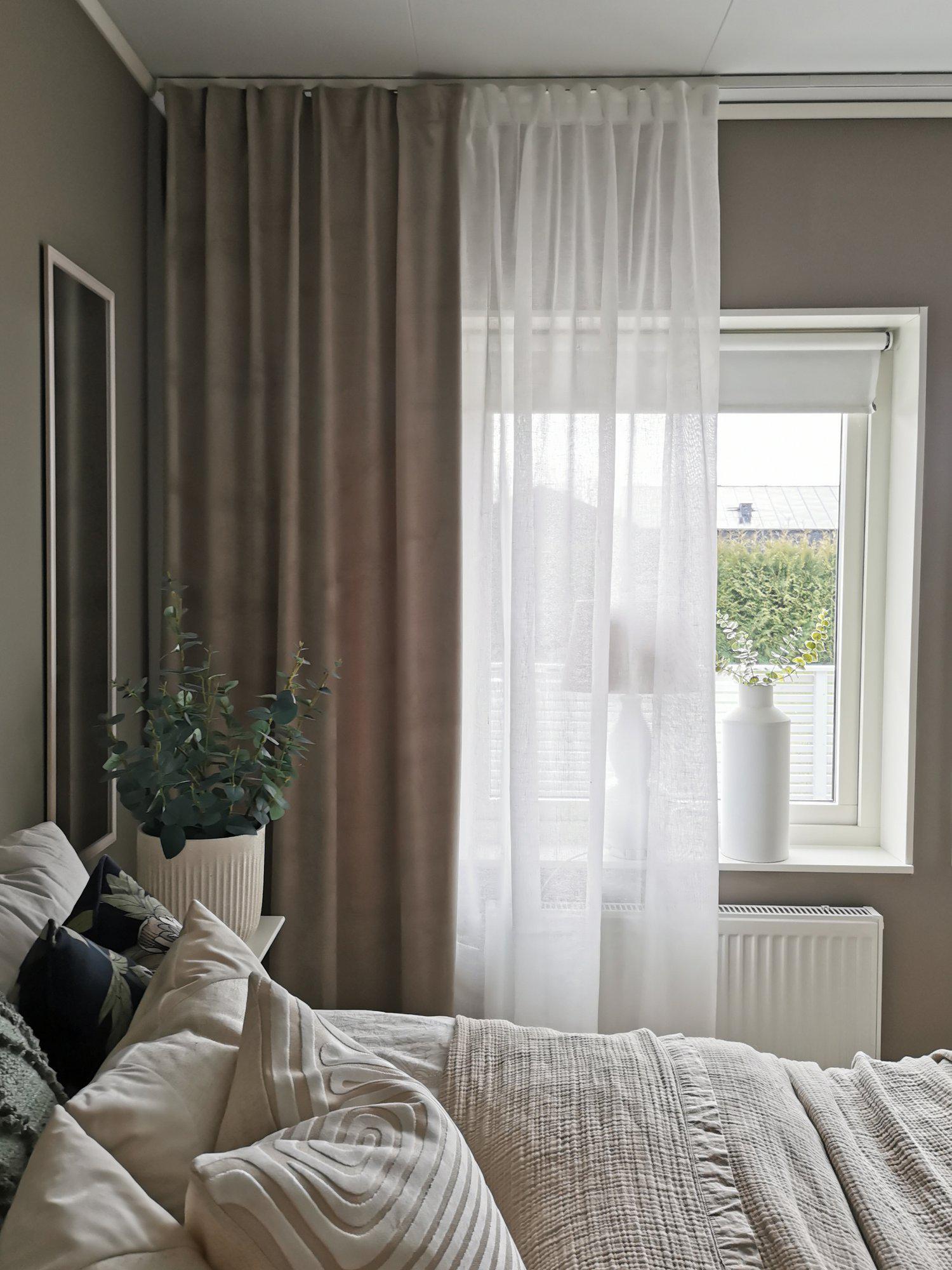 Elise Gardin 2P Beige 2x135x280cm Svanefors