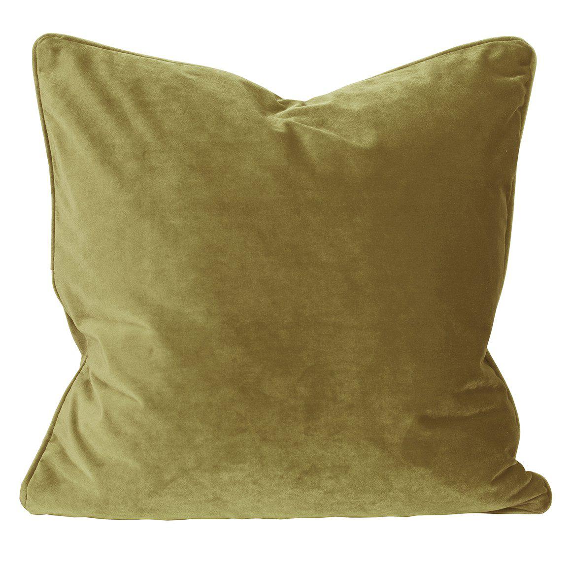 Gult Elise kuddfodral i mjuk sammet med måtten 60x60 cm