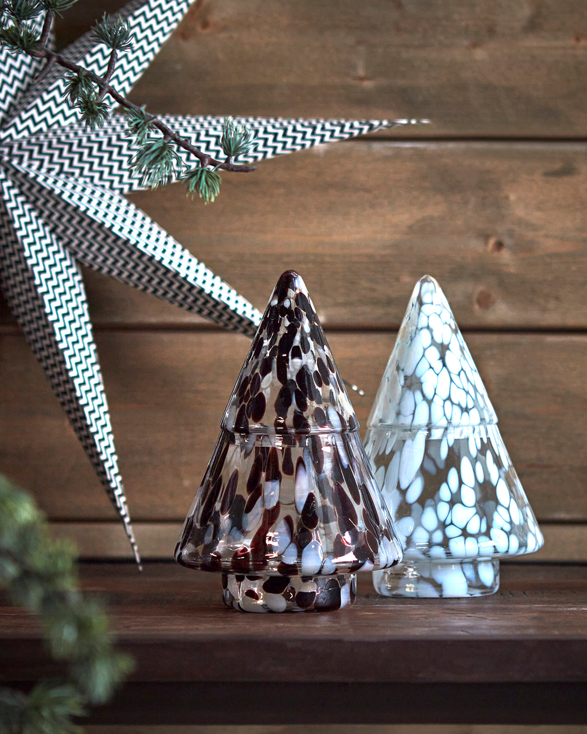 Adventsstjärna - UNI Stjärna L, Svart/vit Affari of Sweden