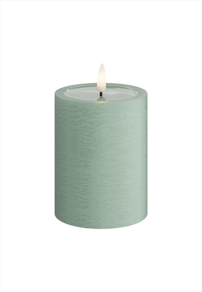 Unique LED Blockljus Sage Green 7,5x10 cm Unique Candles