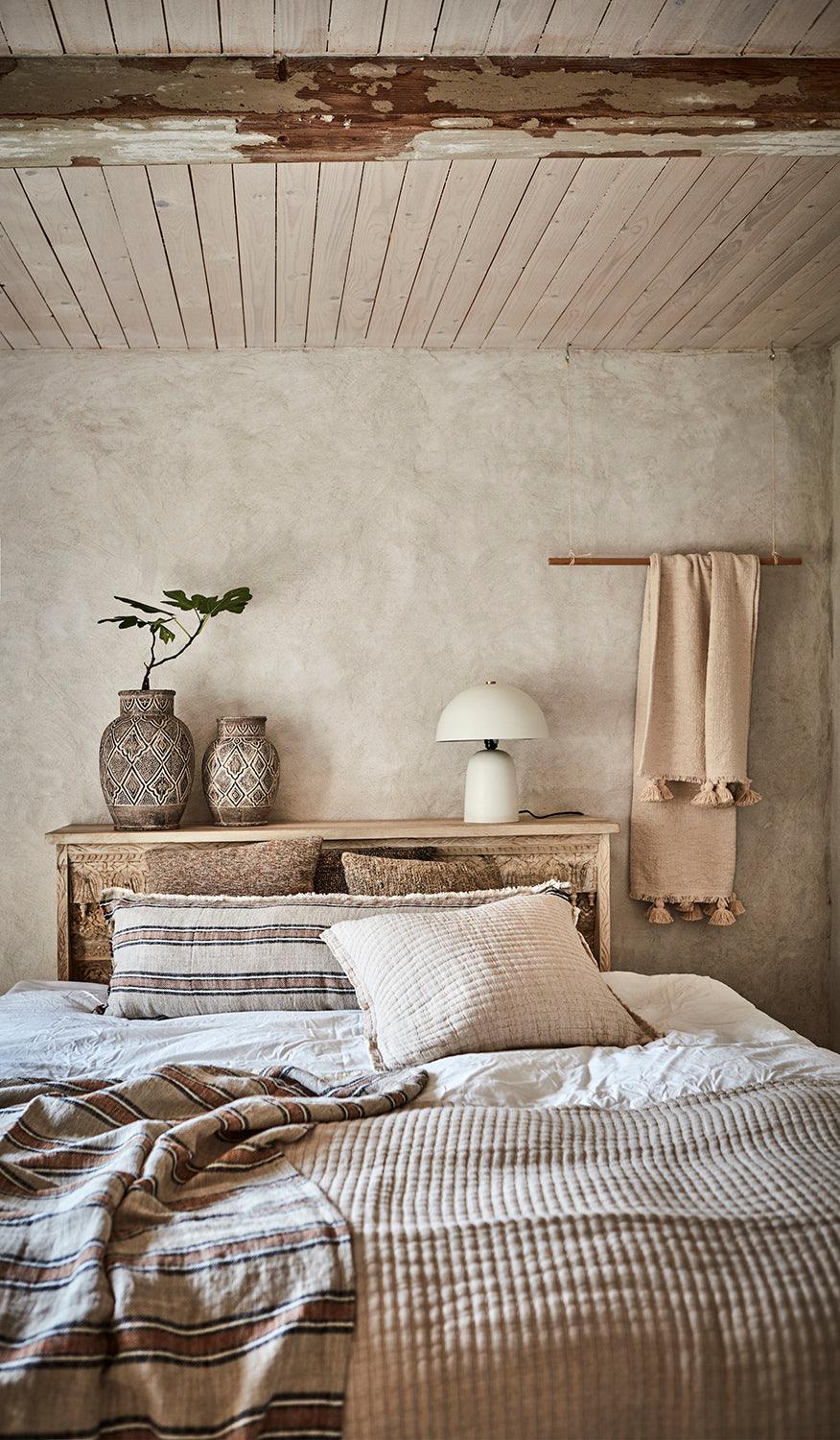 FUNGI Bordslampa S, Vit Bordslampor Affari of Sweden