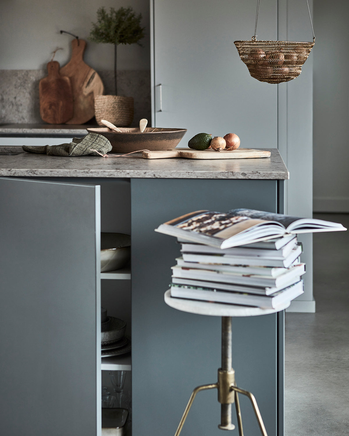 MILAN Pall, Mässingsfärgad Affari of Sweden