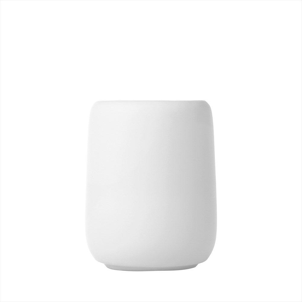 Vit SONO tandborstmugg i keramik från Blomus med matt finish