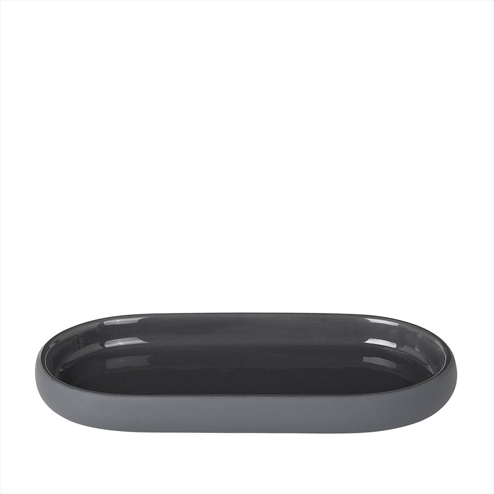 Oval mörkgrå SONO bricka från Blomus i färgen Magnet för badrumsförvaring