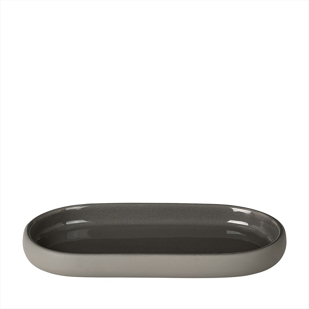 Oval ljusgrå Sono bricka 10x19 cm i färgen Satellite från Blomus