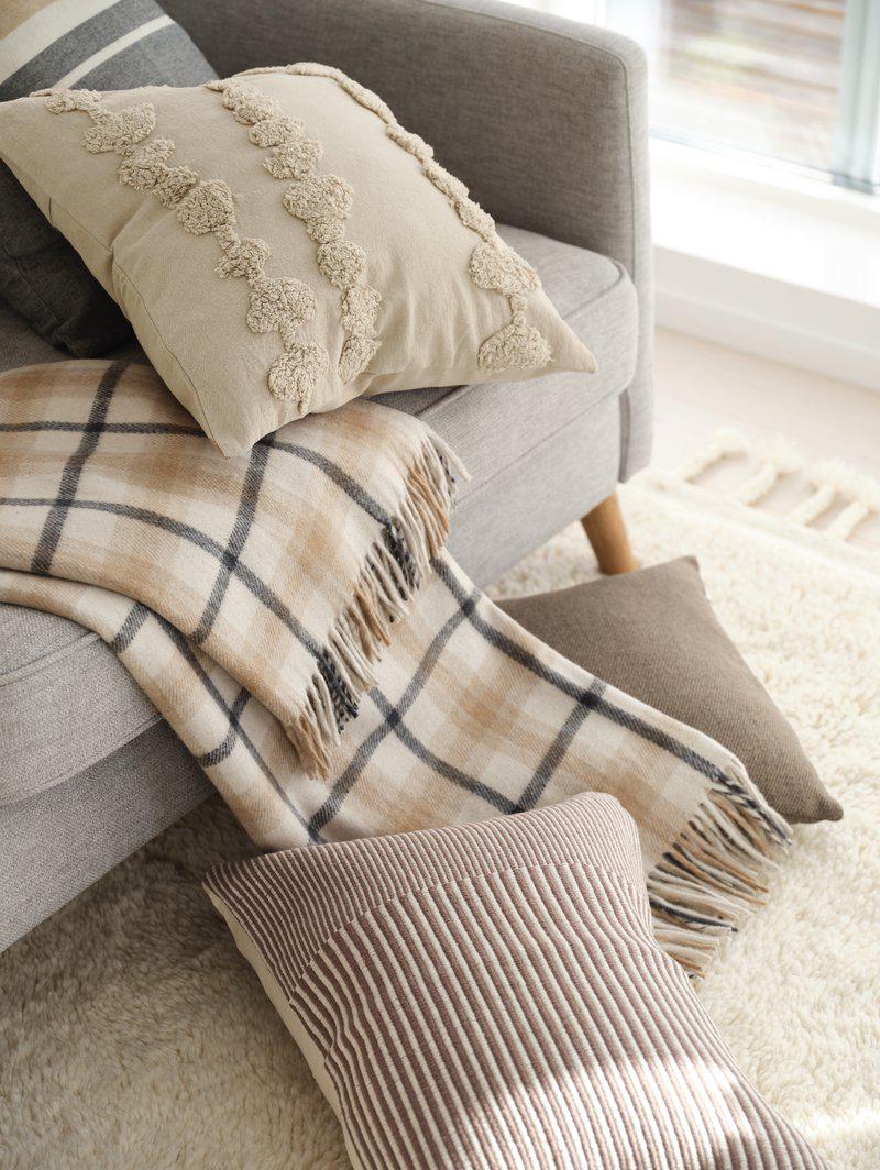 Dotty Kuddfodral Offwhite 45 × 45 cm