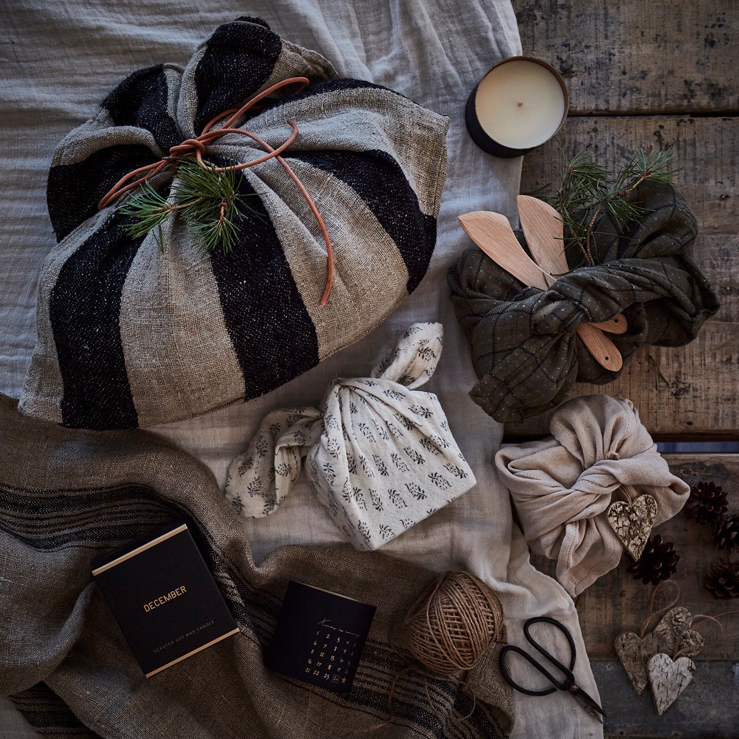 CALENDAR Doftljus Cinnamon & apple, Svart Affari of Sweden