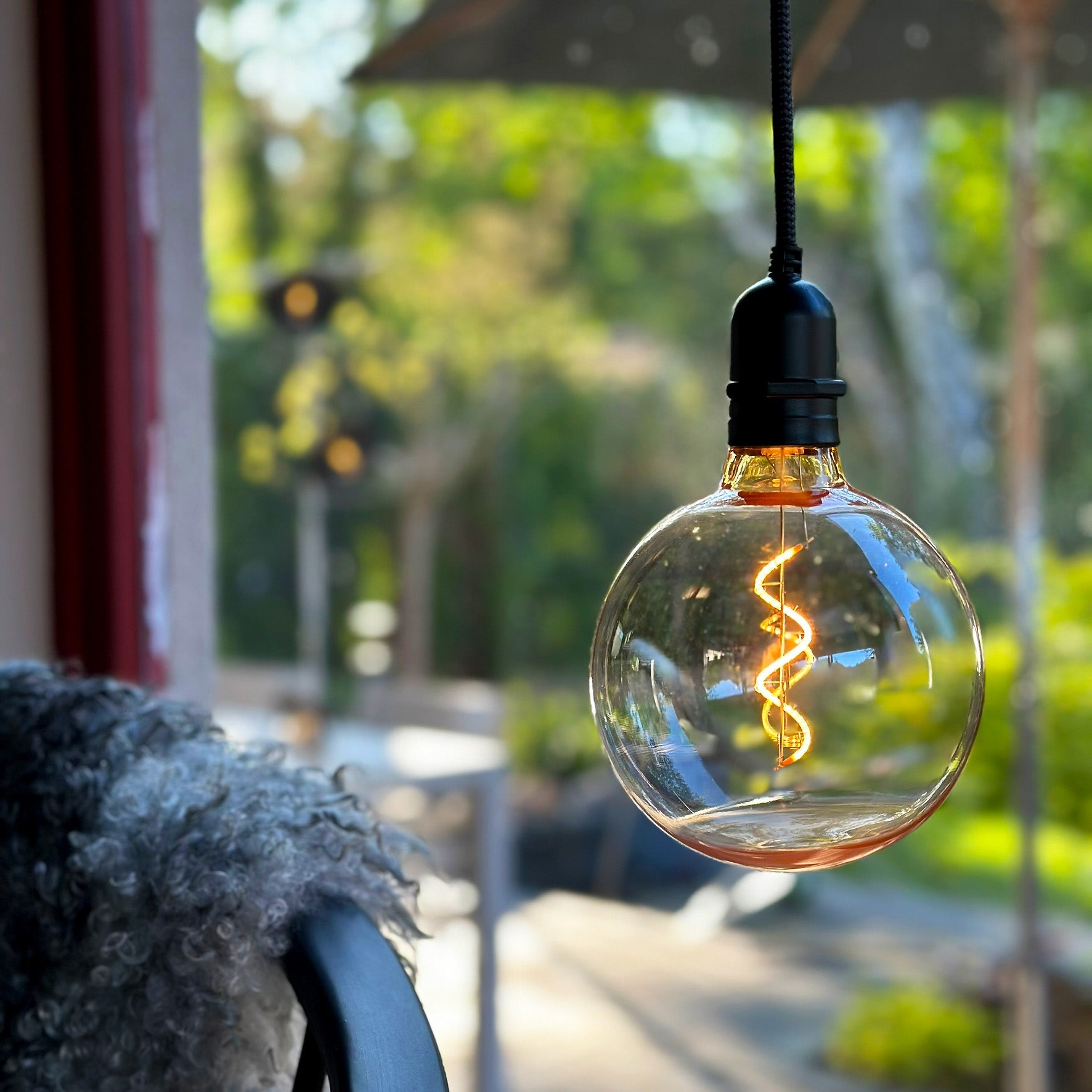 DecoXL (vintage) + Gravity LightsOn Garden Plug & Play