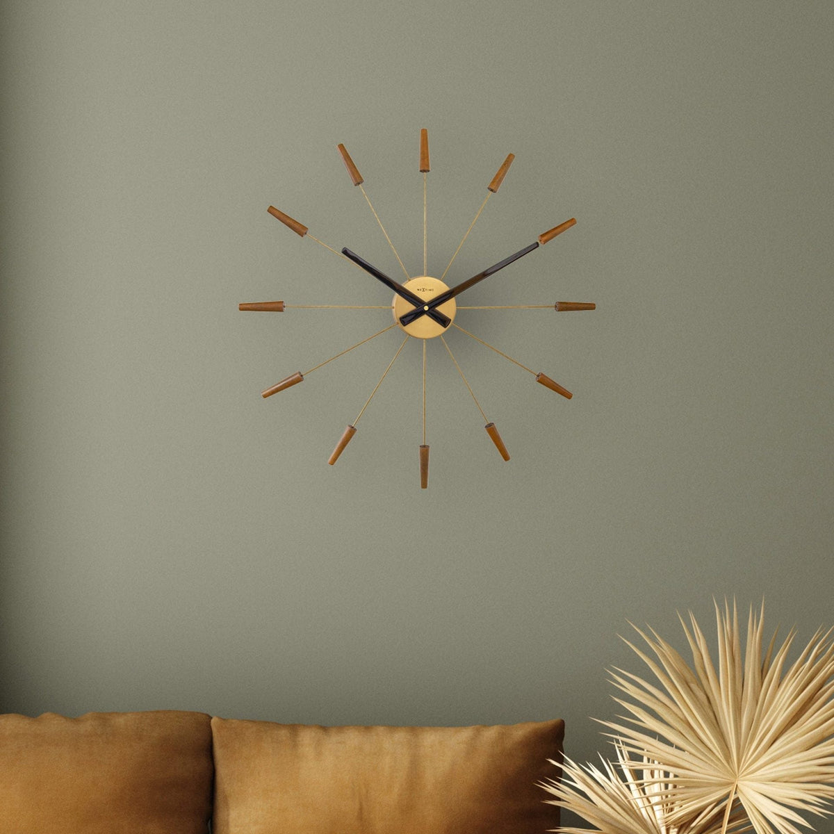 Väggklocka Plug Inn 58 cm Brons från NeXtime