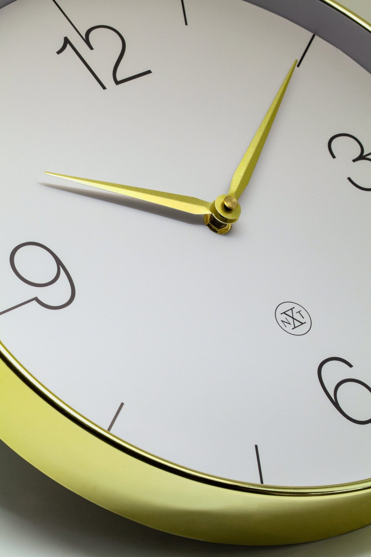 Väggklocka Finesse Nxt 30,5 cm Guld/Grå från NeXtime