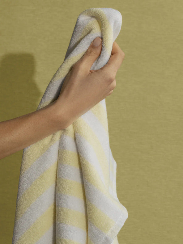ARTO Bath Towel 140 x 70 cm White/Transparent Yellow