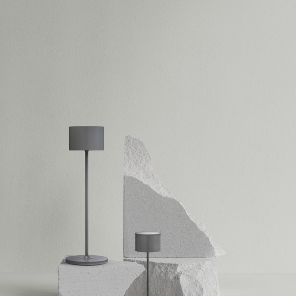 Bordslampa Farol Mini LED 19,5 cm Satellite från blomus