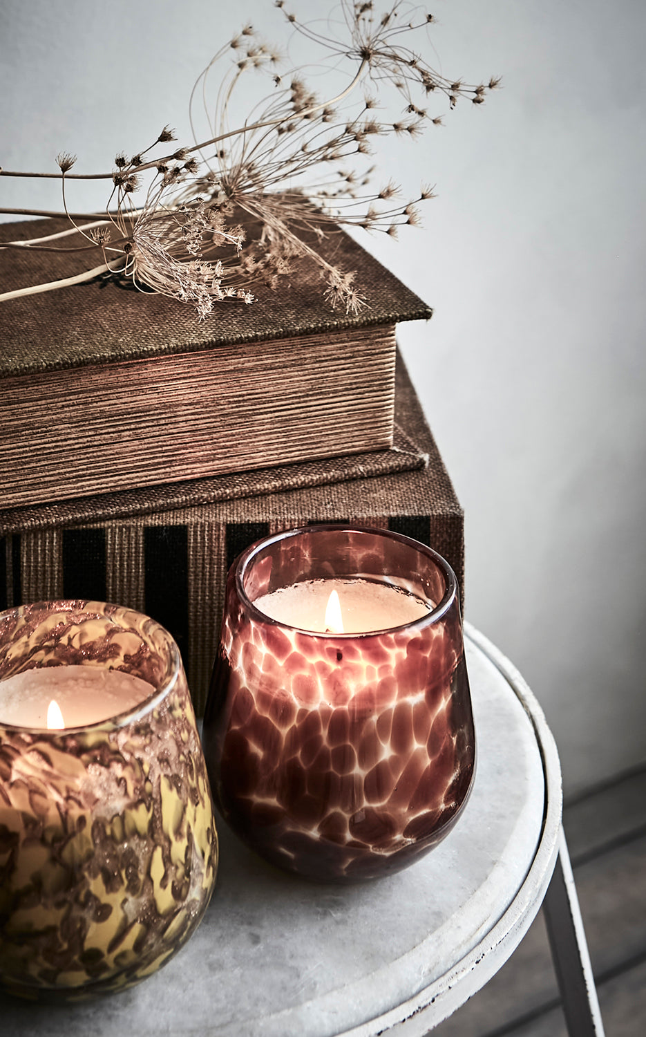 WILD Doftljus Moulin Rouge, Brun/bärnsten