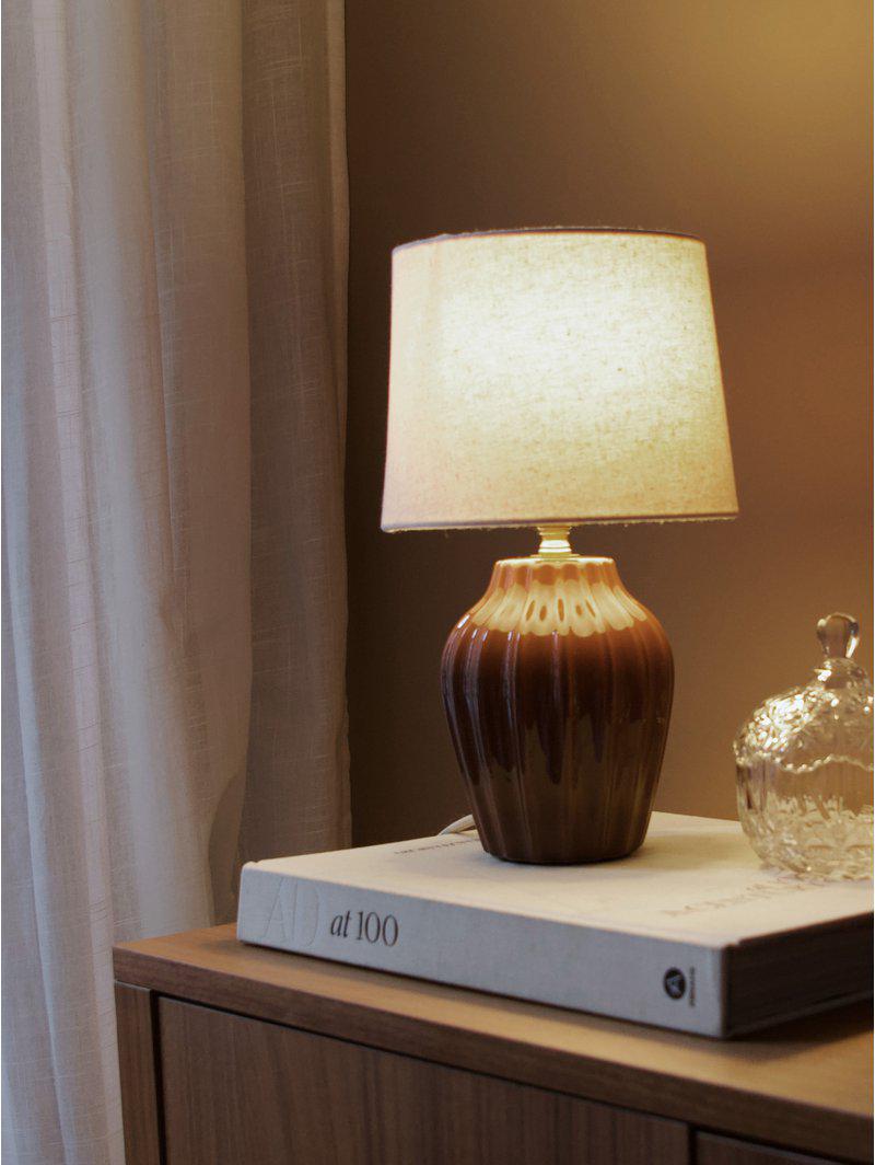 Lyon bordslampa brun – liten – PR Home – bild 5