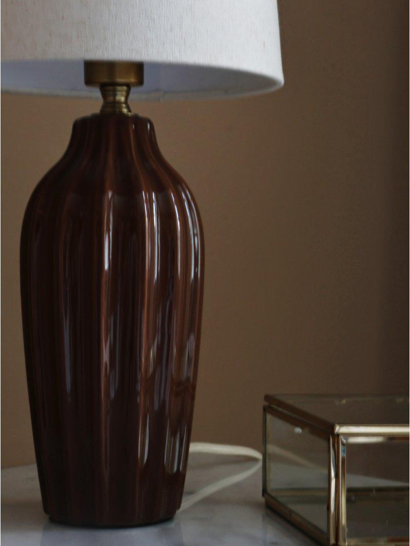Lyon bordslampa brun – stor – PR Home – bild 5