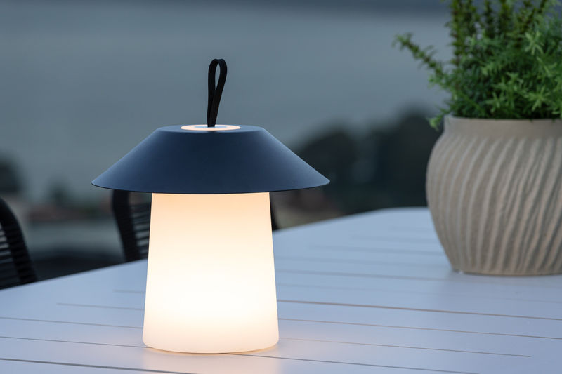 Rubu - Bordslampa 24*26cm - Svart/Vit - Hemboden